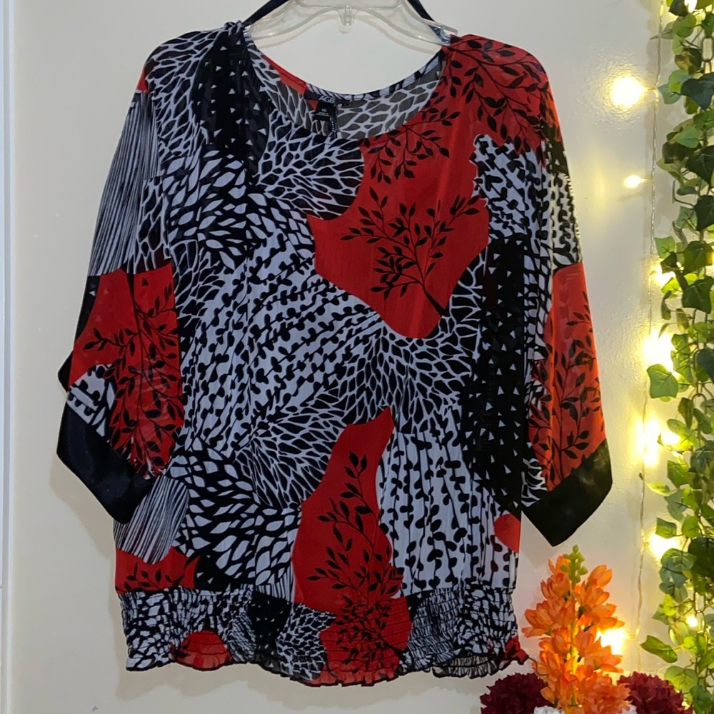 AGB Women's Vibrant Red and Black Leaf Print Blouse